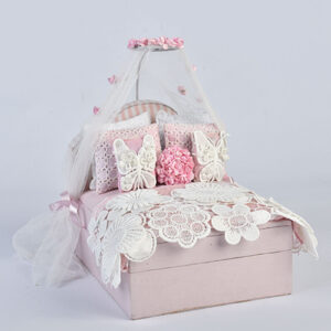 BED OF ROSES