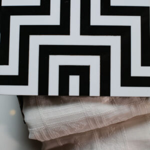 MONOCHROME MAZE